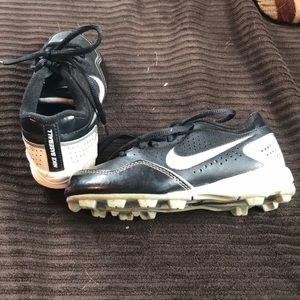 Nike 11c baseball cleats